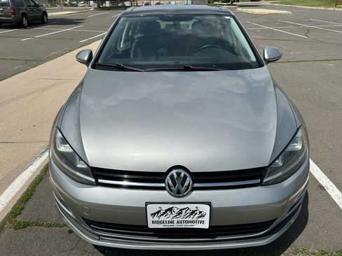 Used 2016 Volkswagen Golf SE w/ Lighting Package image 2