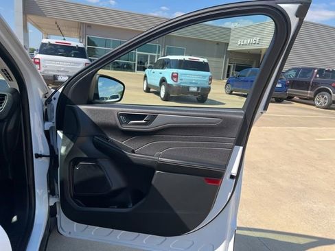 Used 2023 Ford Escape Active w/ Tech Pack #1 FWD image 21