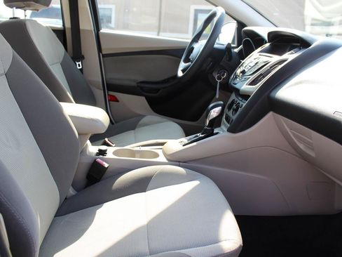 Used 2012 Ford Focus SE FWD image 57