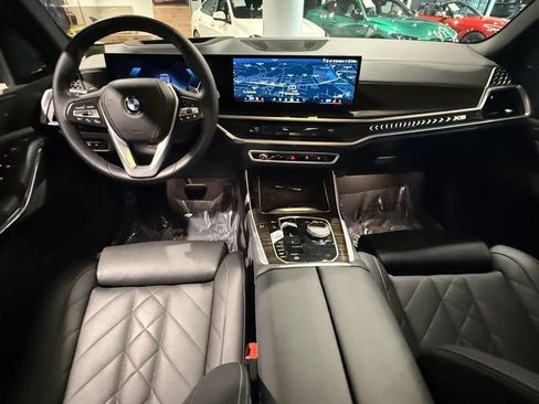 Used 2024 BMW X5 xDrive40i w/ Premium Package AWD/4WD image 12
