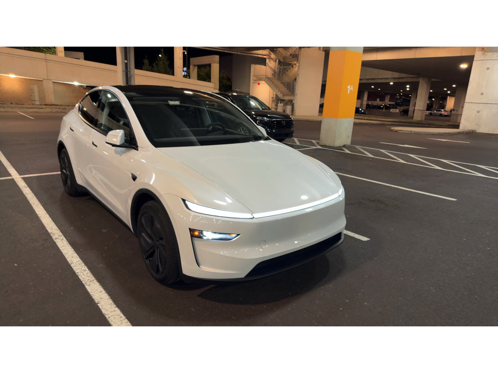 Used 2026 Tesla Model Y AWD image 3