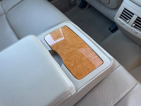 Used 2007 Toyota Avalon Limited image 19