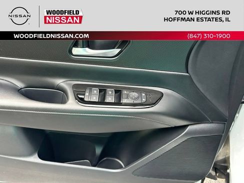 Certified 2025 Nissan Murano SV AWD/4WD image 20