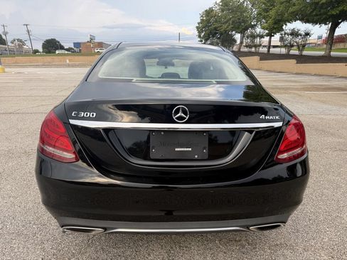 Used 2017 Mercedes-Benz C 300 4MATIC Sedan image 7