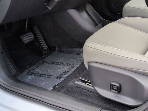 Used 2025 Volvo EX30 Ultra w/ Protection Package Premier image 17