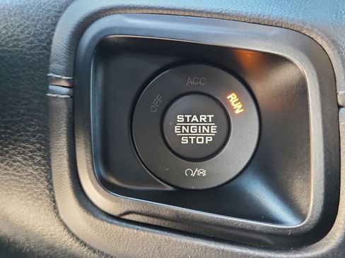 Used 2024 Jeep Wrangler Unlimited Rubicon image 21