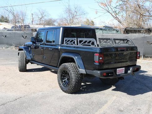 Used 2022 Jeep Gladiator Willys image 3