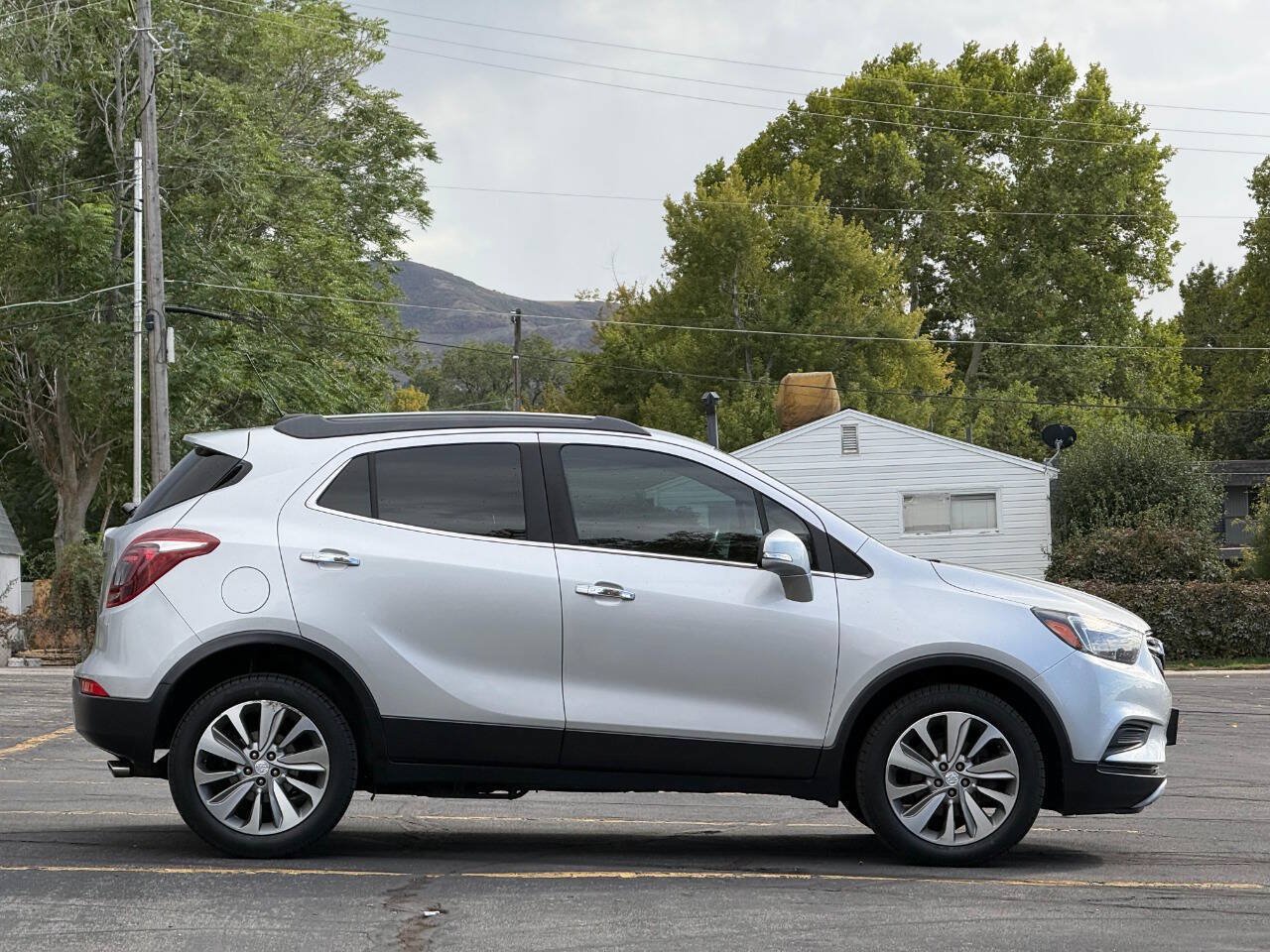 Used 2017 Buick Encore Preferred AWD/4WD image 6