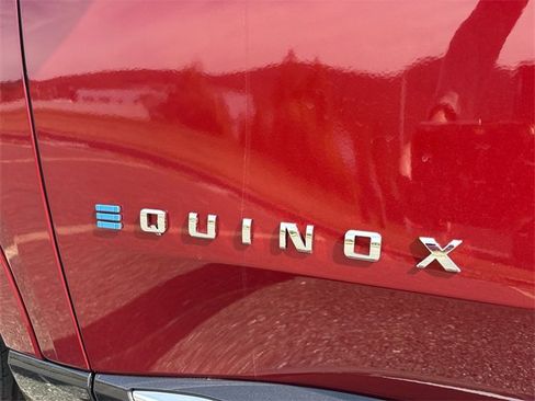 New 2025 Chevrolet Equinox EV LT image 33