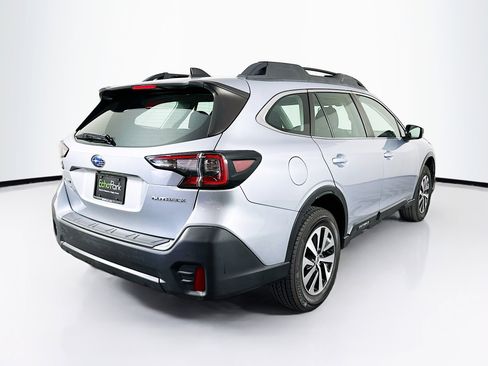 Used 2020 Subaru Outback image 9