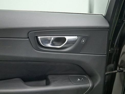 Certified 2023 Volvo XC60 B6 Ultimate AWD/4WD image 20
