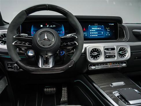 Used 2025 Mercedes-Benz G 63 AMG 4MATIC image 24