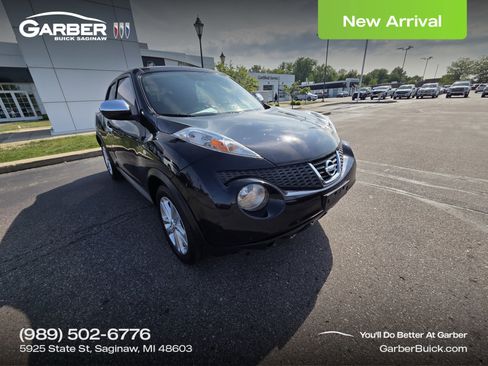 Used 2014 Nissan Juke S FWD image 1