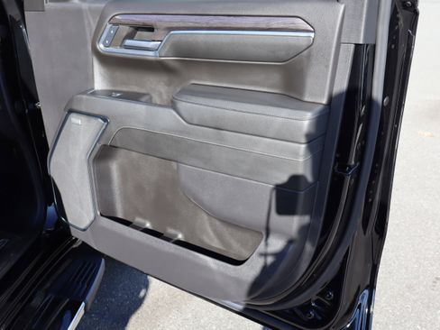 Used 2024 Chevrolet Silverado 1500 LTZ w/ Technology Package image 37