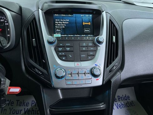 Used 2017 Chevrolet Equinox LT w/ Driver Confidence Package II image 20