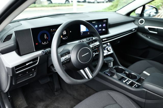 Certified 2025 Hyundai Sonata SE FWD image 17