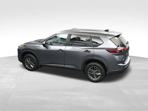 Used 2024 Nissan Rogue S AWD/4WD image 12