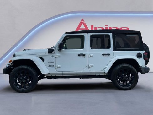 Used 2024 Jeep Wrangler Unlimited Sahara AWD/4WD image 2