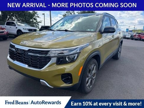 Used 2024 Kia Seltos S AWD/4WD image 3