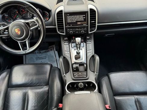 Used 2016 Porsche Cayenne AWD/4WD image 14