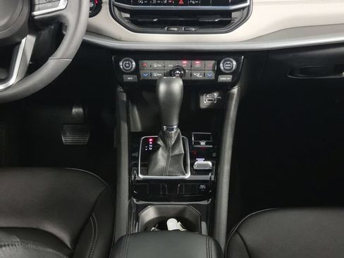 Used 2025 Jeep Compass Limited AWD/4WD image 23