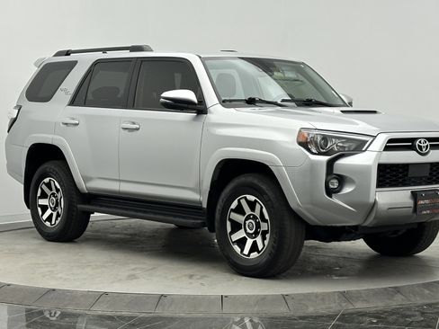 Used 2021 Toyota 4Runner TRD Off-Road Premium image 3