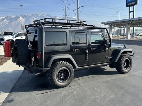 Used 2016 Jeep Wrangler Unlimited Rubicon w/ Connectivity Group image 28