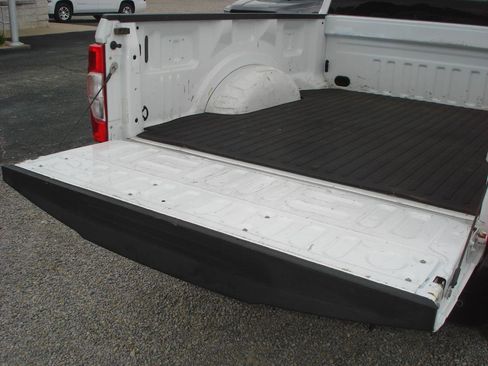 Used 2020 Ford F250 XL w/ Power Equipment Group AWD/4WD image 14