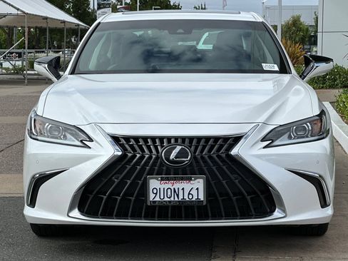 Used 2025 Lexus ES 300h w/ Premium Package FWD image 6