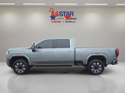 Used 2025 GMC Sierra 2500 Denali image 4