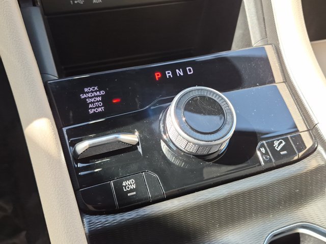 Used 2023 Jeep Grand Cherokee 4WD 4xe image 12