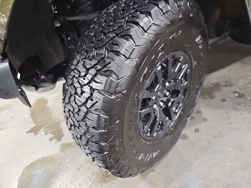 Used 2024 Ford Bronco Raptor w/ Interior Carbon Fiber Pack 6 image 33