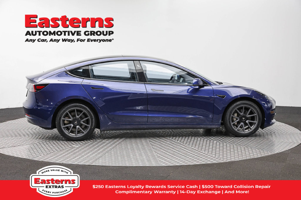Used 2023 Tesla Model 3 Standard Range RWD image 5