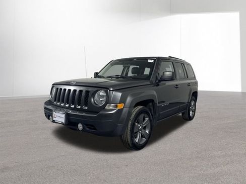 Used 2015 Jeep Patriot High Altitude image 2