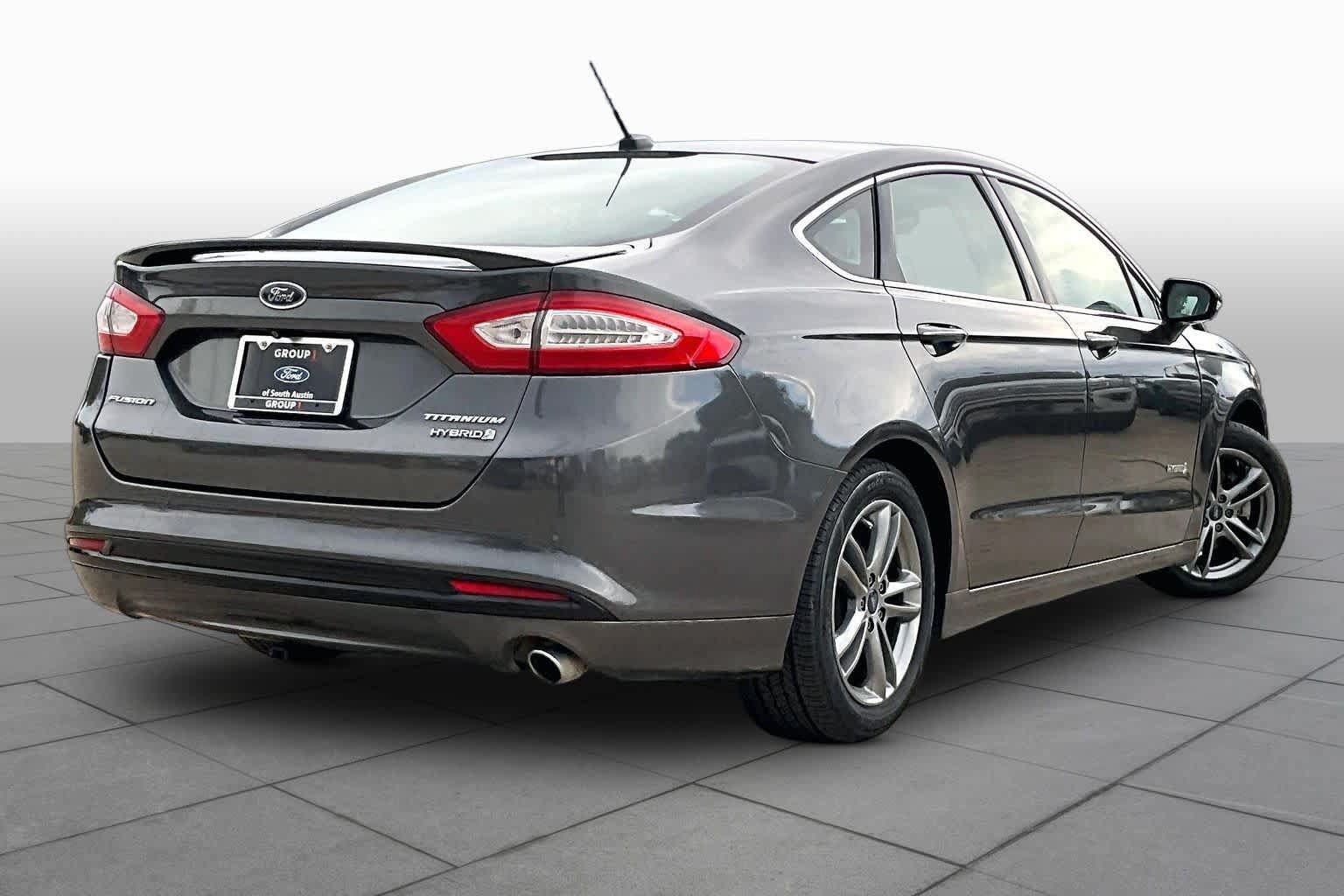 Used 2015 Ford Fusion Titanium FWD image 13