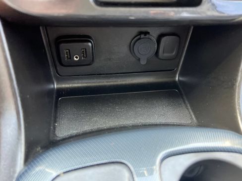 Used 2021 Chevrolet Colorado Z71 w/ Safety Package AWD/4WD image 42