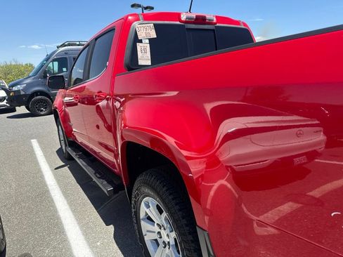 Used 2017 Chevrolet Colorado LT w/ LT Convenience Package RWD image 9