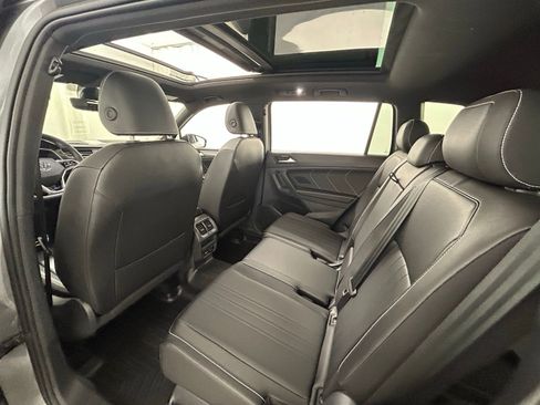 Used 2024 Volkswagen Tiguan SE R-Line w/ MDO Package, Two-Row image 33