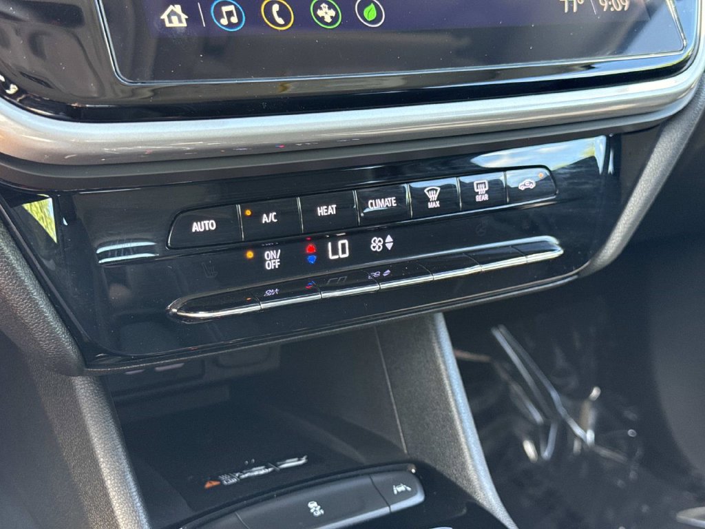 Used 2022 Chevrolet Bolt EUV LT FWD image 6