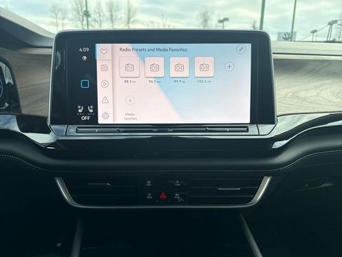 New 2026 Volkswagen Atlas SE image 24