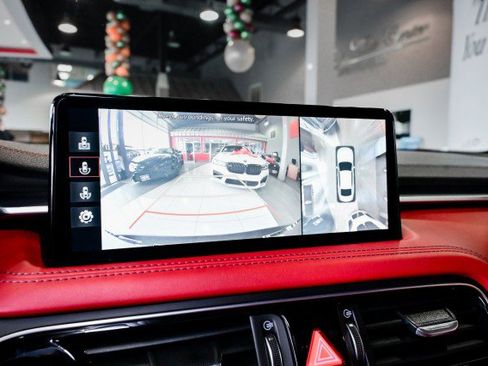 Used 2022 Genesis G70 3.3T Launch Edition image 39