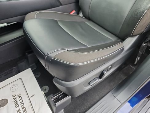 Used 2023 Nissan Pathfinder SL w/ SL Premium Package image 34