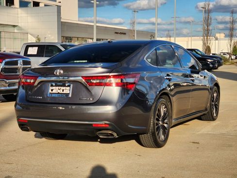 Used 2016 Toyota Avalon Touring image 7