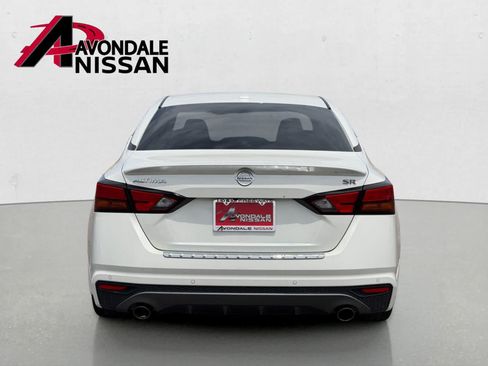 Certified 2022 Nissan Altima 2.5 SR FWD image 5