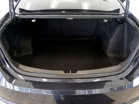 Used 2022 Chevrolet Malibu RS image 28