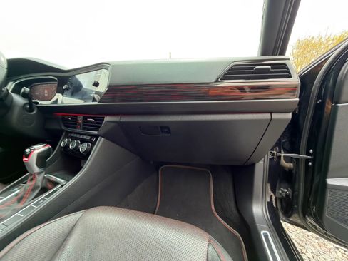 Used 2023 Volkswagen Jetta GLI Autobahn FWD image 6