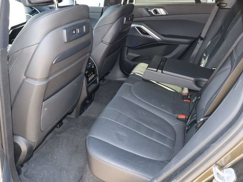 Used 2022 BMW X6 xDrive40i w/ Executive Package AWD/4WD image 6