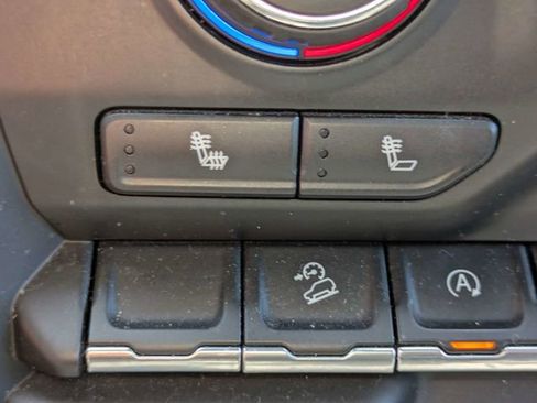 Used 2020 Chevrolet Silverado 1500 LT Trail Boss image 22