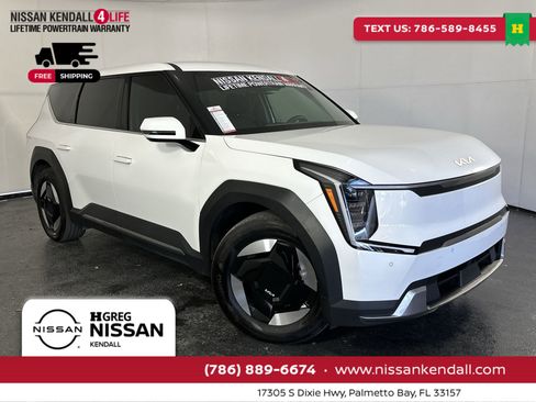 Used 2024 Kia EV9 Light Long Range image 1