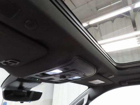 Used 2024 Chevrolet Tahoe High Country image 28